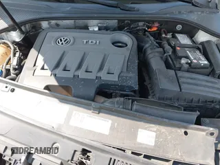 2014 Volkswagen Passat SE z VIN 1VWBN7A3XEC068708, wystawiony jako IAAI lot #42439517 z przebiegiem 144 563 mil mil oraz . Historia ofert i sprzedaży dostępna na DreamBid. Obrazek 10.