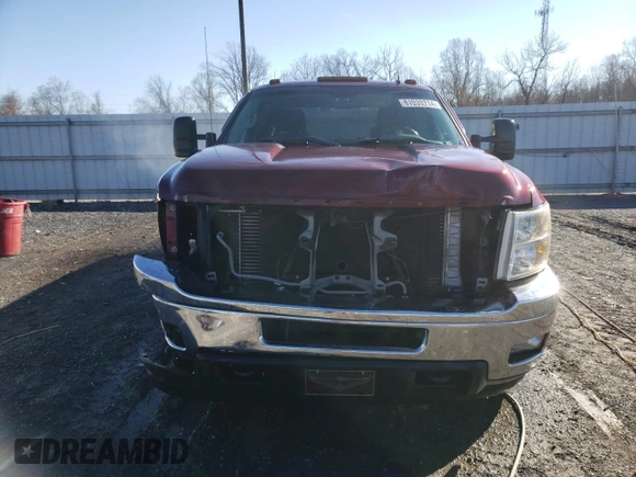 2013 Chevrolet Silverado 3500HD LT with VIN 1GC4K0C89DF220950, listed as a Copart auction lot 81939714 with 169,452 mi miles and Salvage Title. Bid and sale history available at carsss.com. Image 5.