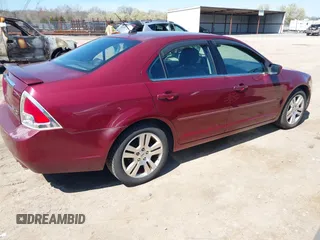 2007 Ford Fusion SEL with VIN 3FAHP02117R270682, listed as a IAAI auction lot 41846533 with 232,572 mi miles. Bid and sale history available at carsss.com. Image 4.