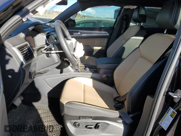 2022 Volkswagen Atlas SEL z VIN 1V2BE2CA8NC214880, wystawiony jako Copart lot #45556834 z przebiegiem 17 428 mil mil oraz . Historia ofert i sprzedaży dostępna na DreamBid. Obrazek 7.