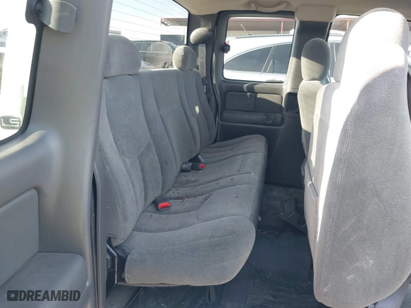 2003 Chevrolet Silverado 1500 LS with VIN 2GCEC19T231309266, listed as a IAAI auction lot 41304199 with 181,761 mi miles. Bid and sale history available at carsss.com. Image 8.