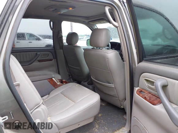 2006 Toyota Sequoia Limited with VIN 5TDZT38A36S268141, listed as a IAAI auction lot 41935258 with 272,352 mi miles and . Bid and sale history available at DreamBid. Image 8.