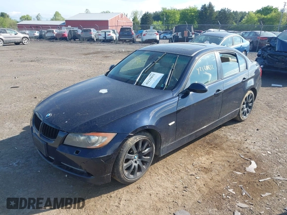 2008 BMW 3 Series 328xi with VIN WBAVC93568KZ73034, listed as a IAAI auction lot 42125812 with 219,019 mi miles and . Bid and sale history available at carsss.com. Image 2.