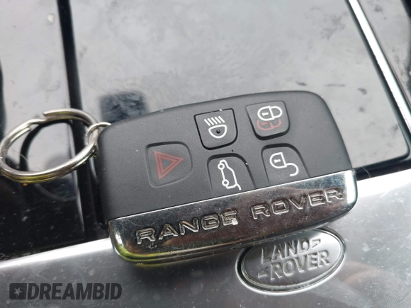 2018 Land Rover Range Rover Velar R-Dynamic SE with VIN SALYL2RV3JA762201, listed as a IAAI auction lot 42592429 with 58,696 mi miles and . Bid and sale history available at DreamBid. Image 11.