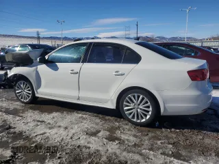 2011 Volkswagen Jetta SEL с VIN 3VWGX7AJ1BM006459, выставлен на аукционе Copart как лот 88080885 с пробегом 176 348 миль миль и Списание • Salvage title. История ставок и продаж доступна на DreamBid. Изображение 2.