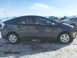 2011 Toyota Prius I with VIN JTDKN3DU4B0266777, listed as a IAAI auction lot 41577700 with 178,838 mi miles. Bid and sale history available at carsss.com. Image 14.