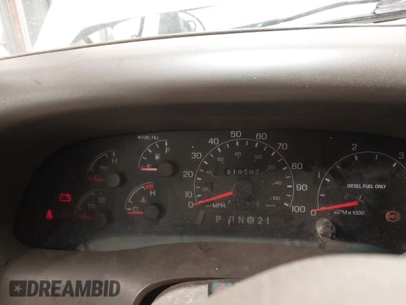 2001 Ford Super Duty F-250 XL with VIN 1FTNW21FX1EA67812, listed as a IAAI auction lot 41380803 with 219,306 mi miles. Bid and sale history available at carsss.com. Image 7.