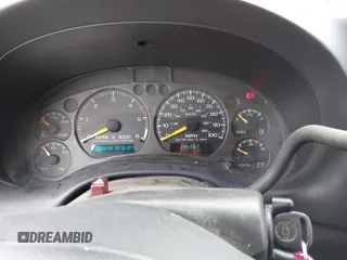 2000 Chevrolet Blazer LT z VIN 1GNDT13W9Y2133636, wystawiony jako IAAI lot #42066871 z przebiegiem Nie podano mil oraz . Historia ofert i sprzedaży dostępna na DreamBid. Obrazek 7.