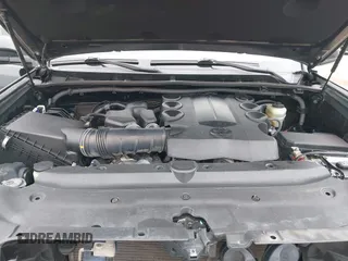 2017 Toyota 4Runner SR5 с VIN JTEZU5JR8H5159090, выставлен на аукционе IAAI как лот 42490310 с пробегом 60 546 миль миль и . История ставок и продаж доступна на DreamBid. Изображение 10.