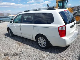 2006 Kia Sedona LX with VIN KNDMB233666102499, listed as a IAAI auction lot 41811574 with Not Provided miles. Bid and sale history available at carsss.com. Image 3.