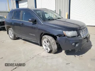 2014 Jeep Compass Latitude with VIN 1C4NJDEB8ED530267, listed as a Copart auction lot 49358905 with 184,965 mi miles and Salvage Title. Bid and sale history available at DreamBid. Image 4.