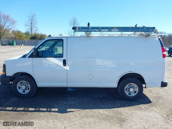 2017 Chevrolet Express Cargo Van with VIN 1GCWGAFF5H1141546, listed as a IAAI auction lot 41785020 with 155,170 mi miles. Bid and sale history available at carsss.com. Image 14.