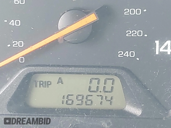 1998 Honda Accord LX с VIN 1HGCG5645WA110496, выставлен на аукционе IAAI как лот 42082333 с пробегом 169 674 миль миль и . История ставок и продаж доступна на DreamBid. Изображение 15.