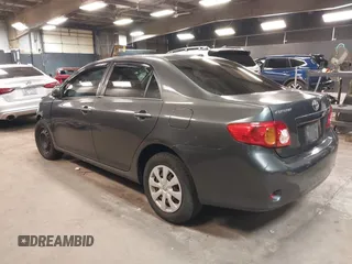 2010 Toyota Corolla z VIN 1NXBU4EE1AZ377922, wystawiony jako IAAI lot #41892589 z przebiegiem 103 178 mil mil oraz . Historia ofert i sprzedaży dostępna na DreamBid. Obrazek 3.