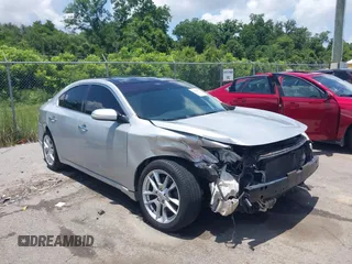 2014 Nissan Maxima SV z VIN 1N4AA5AP2EC494058, wystawiony jako IAAI lot #42548779 z przebiegiem 109 666 mil mil oraz . Historia ofert i sprzedaży dostępna na DreamBid. Obrazek 1.