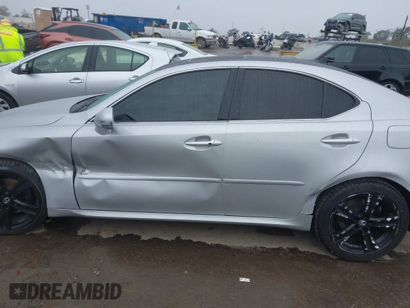 2011 Lexus IS 250 with VIN JTHBF5C29B5148539, listed as a IAAI auction lot 41802299 with 130,629 mi miles and . Bid and sale history available at DreamBid. Image 14.