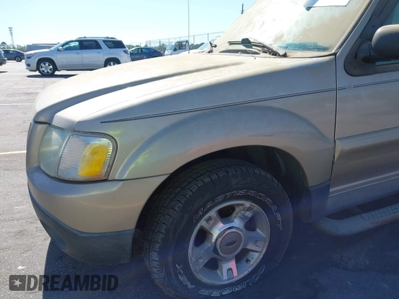 2004 Ford Explorer Sport Trac XLS z VIN 1FMZU67K24UA66100, wystawiony jako IAAI lot #42035953 z przebiegiem 217 105 mil mil oraz . Historia ofert i sprzedaży dostępna na DreamBid. Obrazek 6.