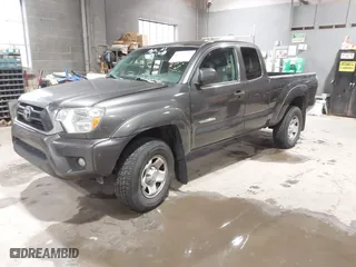 2013 Toyota Tacoma with VIN 5TFUU4EN5DX050682, listed as a IAAI auction lot 41449296 with 131,873 mi miles. Bid and sale history available at carsss.com. Image 17.