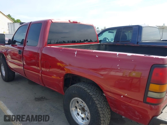 2002 Chevrolet Silverado 1500 LT with VIN 2GCEK19T321107487, listed as a IAAI auction lot 41977474 with 218,793 mi miles. Bid and sale history available at carsss.com. Image 14.
