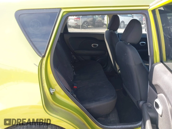 2015 Kia Soul with VIN KNDJN2A26F7765246, listed as a IAAI auction lot 41869048 with 111,657 mi miles. Bid and sale history available at carsss.com. Image 8.