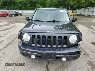 2014 Jeep Patriot Latitude with VIN 1C4NJRFB4ED588422, listed as a Copart auction lot 61401025 with 162,855 mi miles and Salvage title. Bid and sale history available at DreamBid. Image 5.