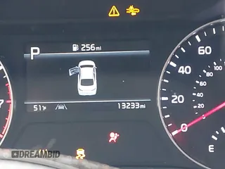 2023 Kia Forte LXS z VIN 3KPF24AD4PE522726, wystawiony jako IAAI lot #41744515 z przebiegiem 13 233 mil mil oraz . Historia ofert i sprzedaży dostępna na DreamBid. Obrazek 15.