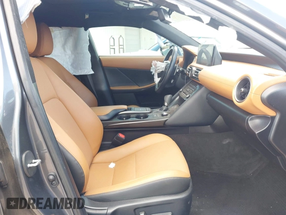 2021 Lexus IS 300 z VIN JTHC81F21M5046836, wystawiony jako IAAI lot #41746130 z przebiegiem 41 806 mil mil oraz . Historia ofert i sprzedaży dostępna na DreamBid. Obrazek 5.