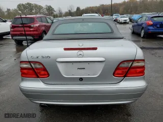 2002 Mercedes-Benz CLK-Class with VIN WDBLK65G32T120293, listed as a Copart auction lot 74667634 with 145,957 mi miles and Salvage Title. Bid and sale history available at carsss.com. Image 6.
