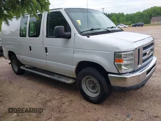 2012 Ford Econoline Cargo Recreational z VIN 1FTNE2EW1CDA51682, wystawiony jako IAAI lot #42370525 z przebiegiem 162 678 mil mil oraz . Historia ofert i sprzedaży dostępna na DreamBid. Obrazek 1.