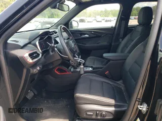 2021 Chevrolet TrailBlazer RS with VIN KL79MTSLXMB117435, listed as a Copart auction lot 56006904 with 19,905 mi miles and Salvage Title. Bid and sale history available at DreamBid. Image 7.