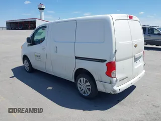 2017 Chevrolet City Express Cargo LT z VIN 3N63M0ZN1HK701924, wystawiony jako IAAI lot #42337663 z przebiegiem 211 535 mil mil oraz . Historia ofert i sprzedaży dostępna na DreamBid. Obrazek 3.
