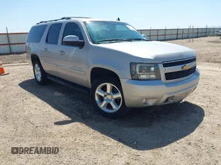 2007 Chevrolet Suburban LT with VIN 1GNFK16307J324962, listed as a IAAI auction lot 42047771 with 241,666 mi miles. Bid and sale history available at carsss.com. Image 1.