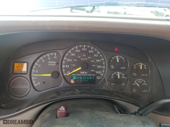 2000 Chevrolet Silverado 1500 LS with VIN 2GCEK19T1Y1119176, listed as a Copart auction lot 42953225 with 211,741 mi miles and Salvage Title. Bid and sale history available at carsss.com. Image 9.