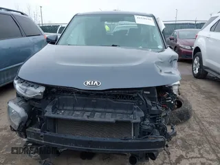 2020 Kia Soul LX with VIN KNDJ23AU9L7041630, listed as a IAAI auction lot 41528216 with 1 mi miles. Bid and sale history available at carsss.com. Image 13.