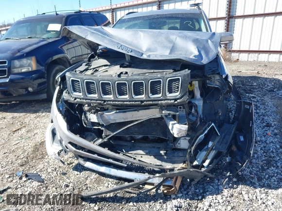 2019 Jeep Compass Limited with VIN 3C4NJCCB1KT662953, listed as a IAAI auction lot 41674997 with 86,318 mi miles. Bid and sale history available at carsss.com. Image 6.