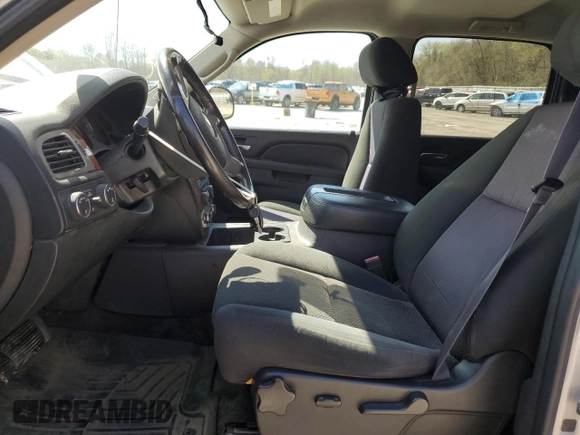 2013 Chevrolet Avalanche LS with VIN 3GNTKEE73DG370698, listed as a Copart auction lot 54191395 with 124,046 mi miles and Salvage title. Bid and sale history available at DreamBid. Image 7.