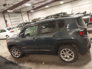 2020 Jeep Renegade Latitude with VIN ZACNJBBB1LPL32957, listed as a IAAI auction lot 41380977 with 199,922 mi miles. Bid and sale history available at carsss.com. Image 15.