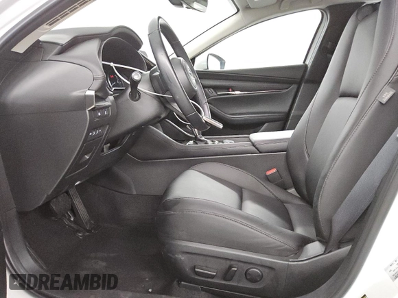 2025 Mazda 3 S Preferred with VIN JM1BPACM7S1761419, listed as a Copart auction lot 47939415 with 9,836 mi miles and Clean Title. Bid and sale history available at DreamBid. Image 7.