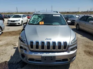 2016 Jeep Cherokee Limited with VIN 1C4PJLDBXGW229270, listed as a Copart auction lot 60097515 with 136,297 mi miles and Salvage title. Bid and sale history available at DreamBid. Image 5.