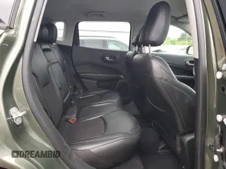 2019 Jeep Compass Latitude z VIN 3C4NJDBBXKT813862, wystawiony jako Copart lot #58957685 z przebiegiem 68 802 mil mil oraz Szkoda całkowita • Salvage title. Historia ofert i sprzedaży dostępna na DreamBid. Obrazek 11.