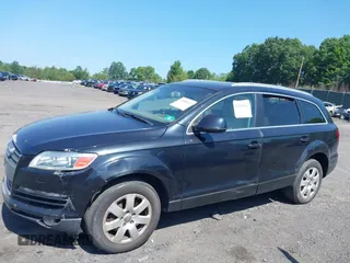 2007 Audi Q7 Premium with VIN WA1BY74L57D089303, listed as a IAAI auction lot 42589432 with 177,000 mi miles and . Bid and sale history available at DreamBid. Image 6.