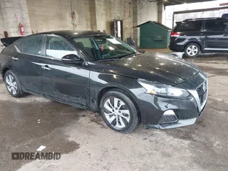 2022 Nissan Altima 2.5 S with VIN 1N4BL4BV5NN333360, listed as a IAAI auction lot 41921091 with 20,035 mi miles. Bid and sale history available at carsss.com. Image 1.