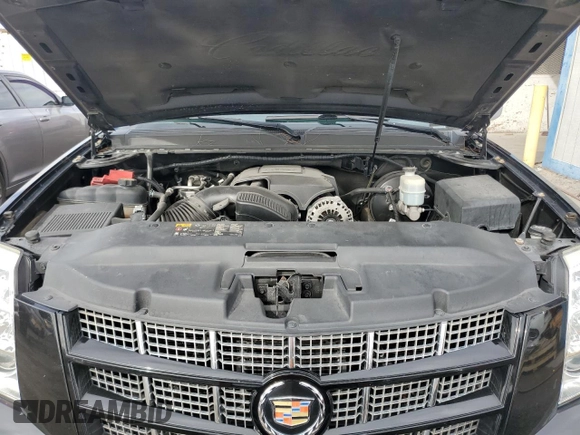 2014 Cadillac Escalade Premium z VIN 1GYS4CEF9ER223159, wystawiony jako Copart lot #77889114 z przebiegiem 159 753 mil mil oraz Czysty tytuł • Clean title. Historia ofert i sprzedaży dostępna na DreamBid. Obrazek 12.