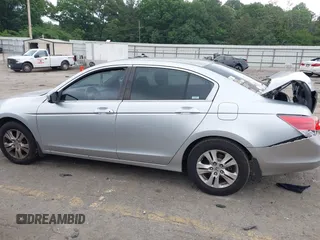 2009 Honda Accord LX-P z VIN 1HGCP26439A051709, wystawiony jako IAAI lot #42245882 z przebiegiem 142 264 mil mil oraz . Historia ofert i sprzedaży dostępna na DreamBid. Obrazek 14.