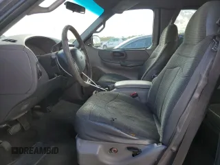 2000 Ford F-150 with VIN 1FTRX07W3YKA56561, listed as a Copart auction lot 81149654 with 185,967 mi miles and Salvage title. Bid and sale history available at DreamBid. Image 7.