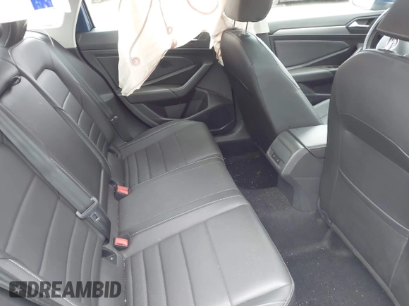 2021 Volkswagen Jetta S z VIN 3VWC57BU1MM070677, wystawiony jako IAAI lot #42312226 z przebiegiem 53 808 mil mil oraz . Historia ofert i sprzedaży dostępna na DreamBid. Obrazek 8.