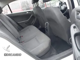 2014 Volkswagen Jetta S с VIN 3VW2K7AJ9EM306523, выставлен на аукционе IAAI как лот 42323603 с пробегом 207 940 миль миль и . История ставок и продаж доступна на DreamBid. Изображение 8.