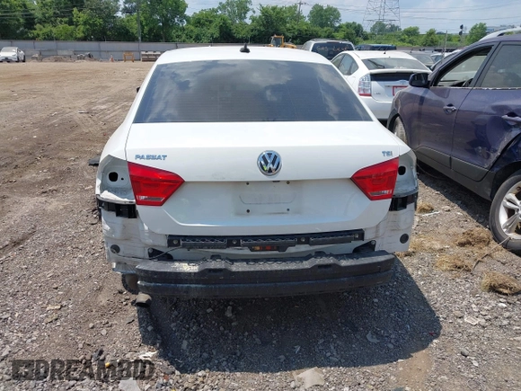 2015 Volkswagen Passat Wolfsburg Edition with VIN 1VWAT7A37FC112814, listed as a IAAI auction lot 42607166 with 123,429 mi miles and . Bid and sale history available at DreamBid. Image 17.