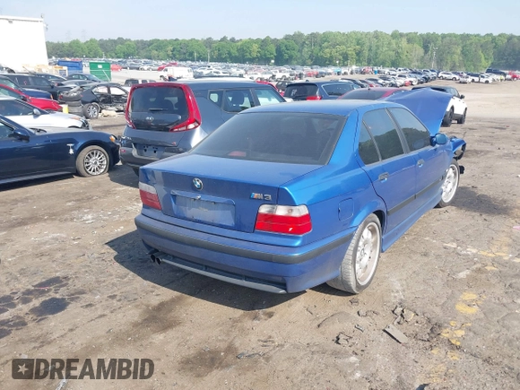 1998 BMW 3 Series z VIN WBSCD9324WEE08785, wystawiony jako IAAI lot #42065988 z przebiegiem 202 400 mil mil oraz . Historia ofert i sprzedaży dostępna na DreamBid. Obrazek 4.
