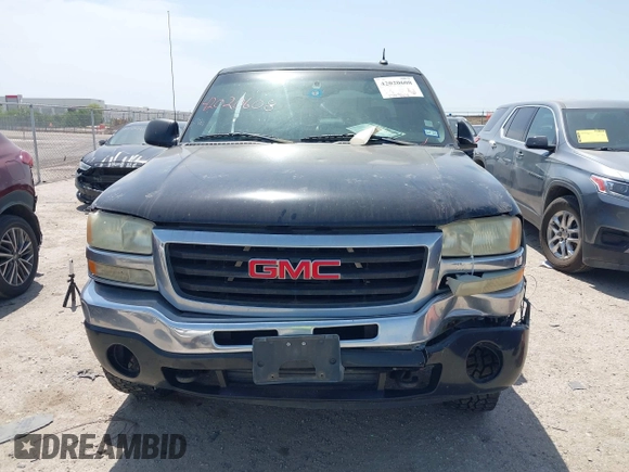 2003 GMC Sierra 1500HD SLE z VIN 1GTGK13U63F136146, wystawiony jako IAAI lot #42020608 z przebiegiem 170 466 mil mil oraz . Historia ofert i sprzedaży dostępna na DreamBid. Obrazek 12.